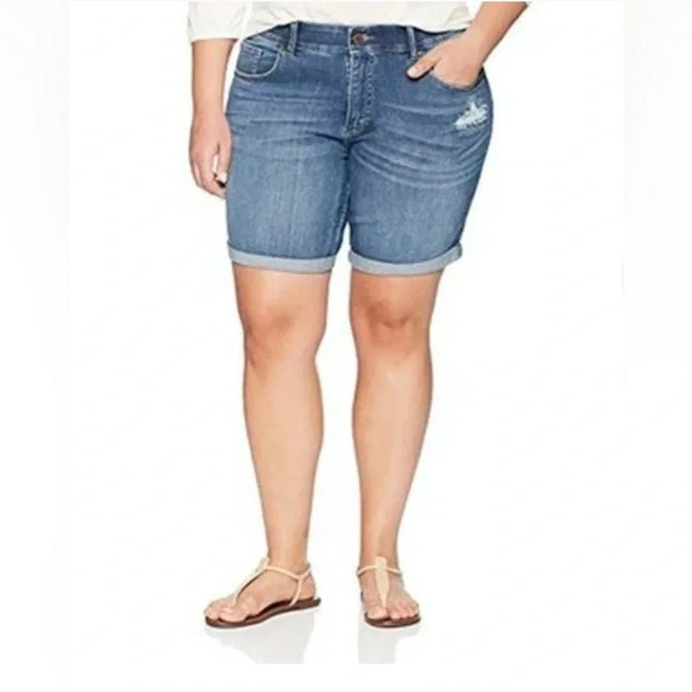Lee Riders 24W Indigo Women's Plus Size Distressed Cuffed Denim Shorts. New